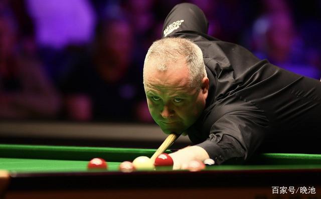 手中的粉笔 手中的粉笔