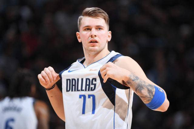 展现出了强 展现出了强