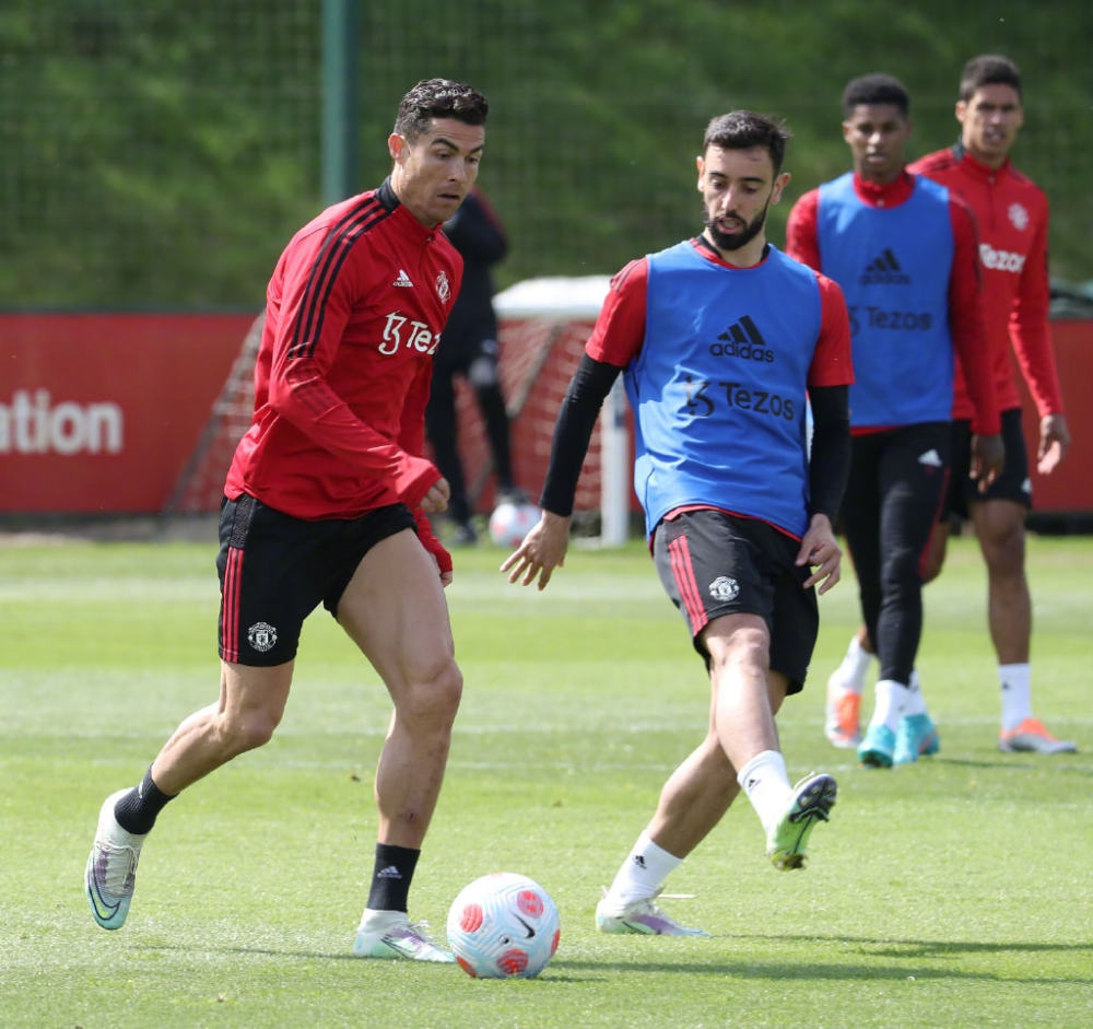 各自在欧洲 各自在欧洲