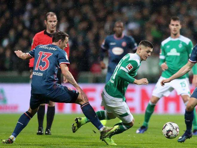 亚洲舞台上 亚洲舞台上