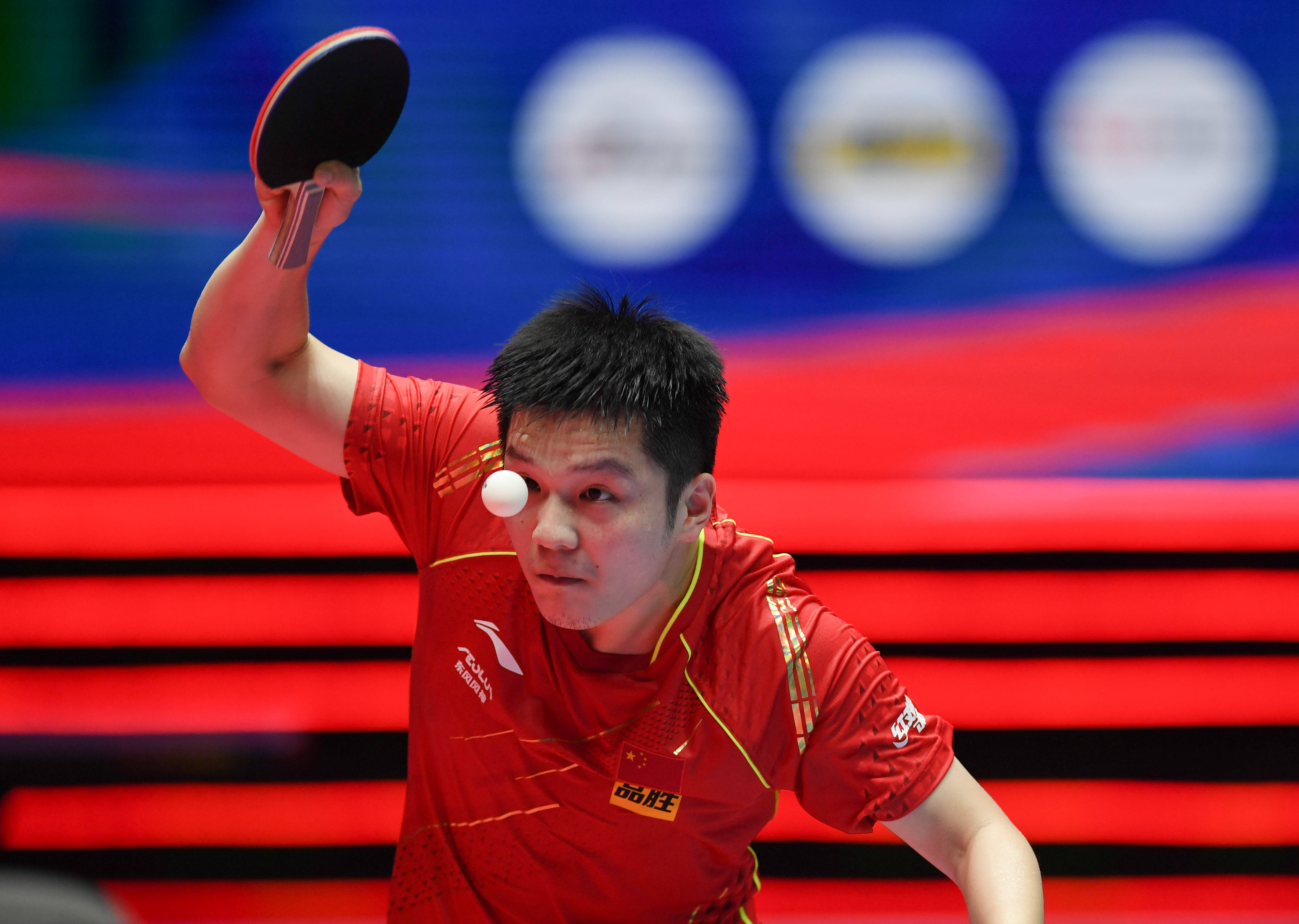 球荒背负巨 球荒背负巨