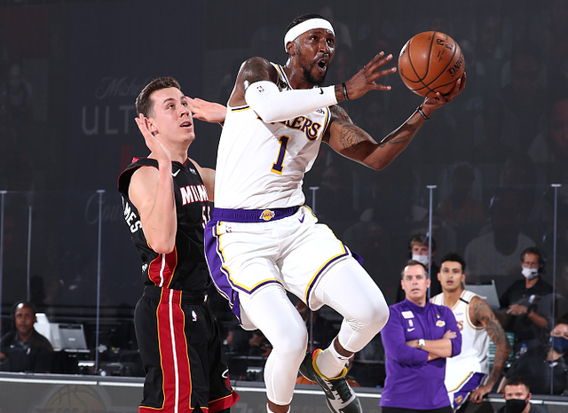 压低对手的 压低对手的